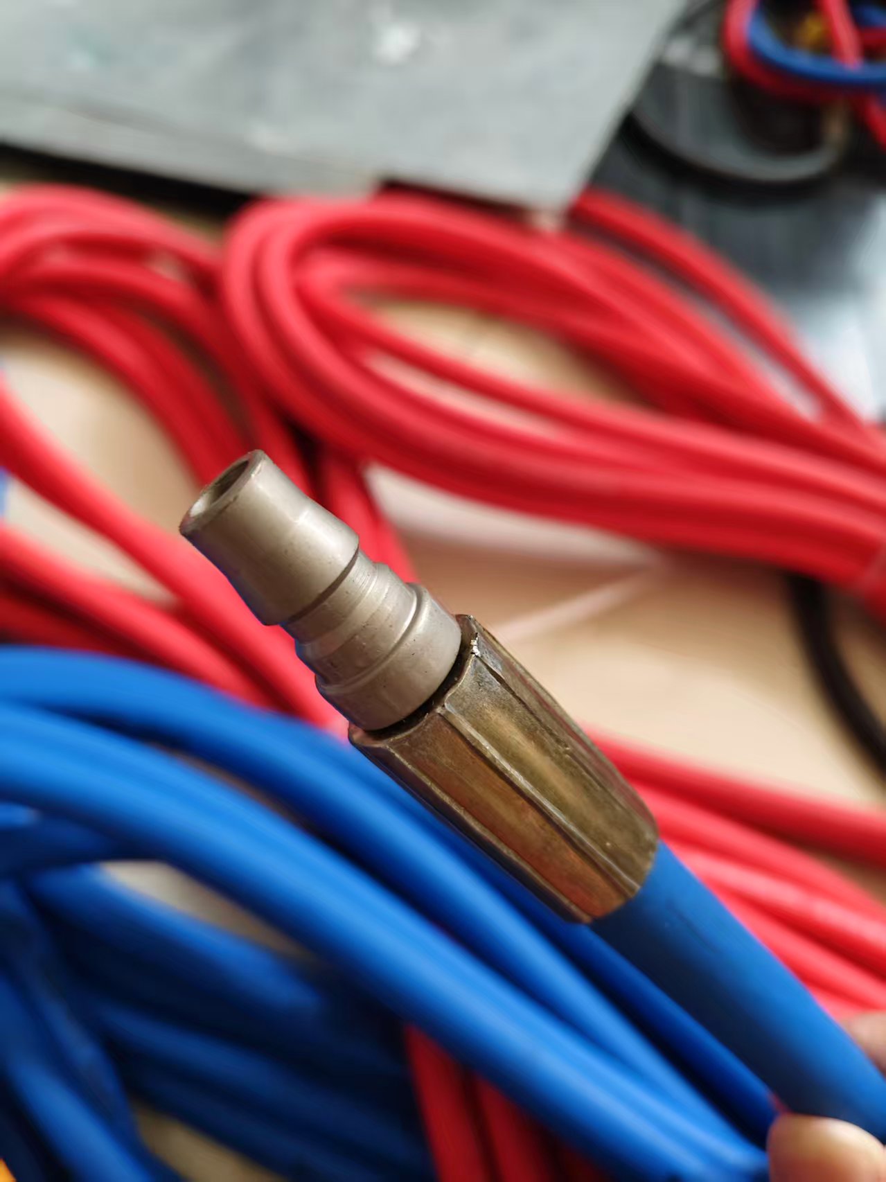 Male quick coupler